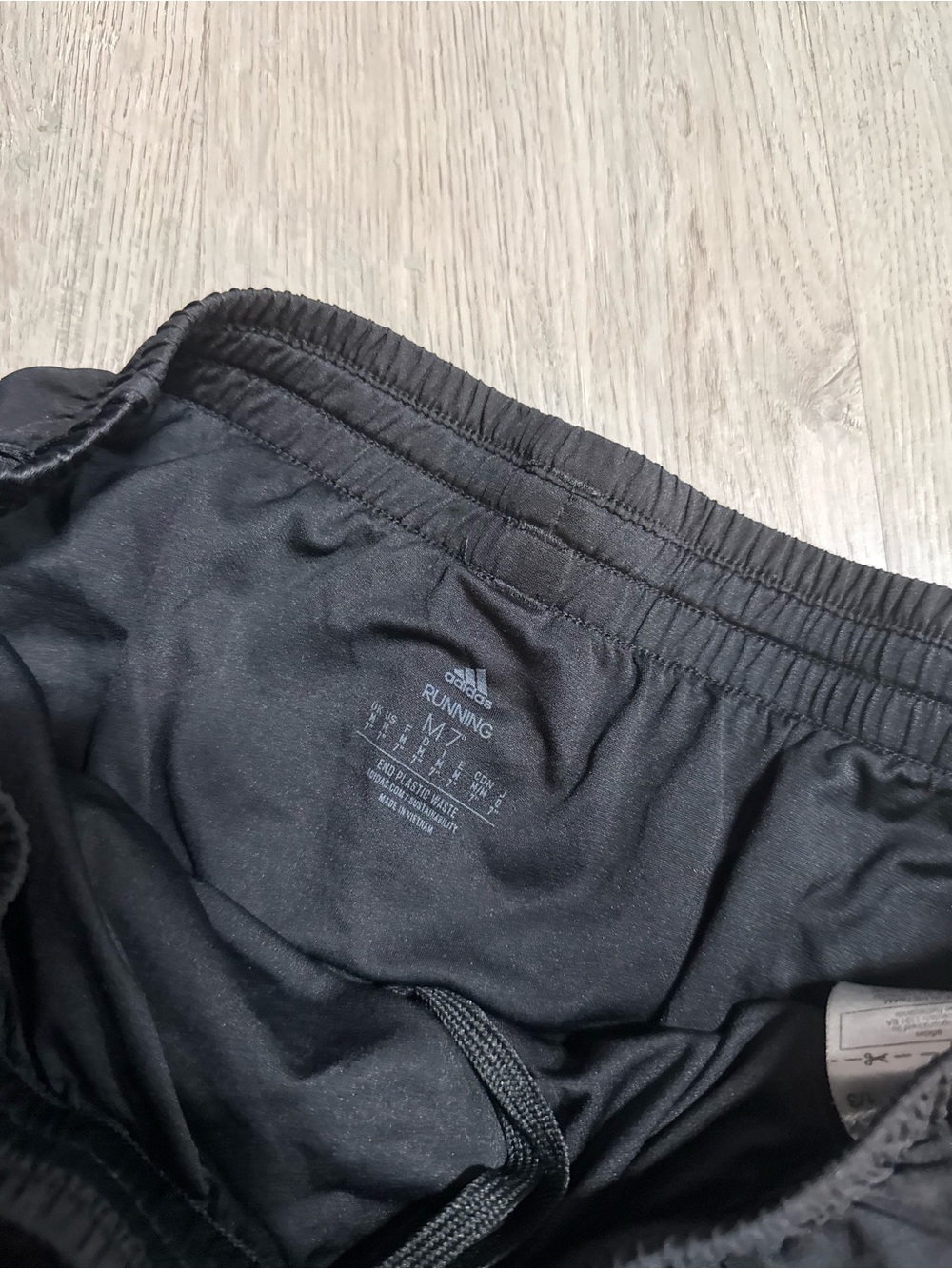 •ADIDAS• RUNNING SHORTS - Picture 4 of 7
